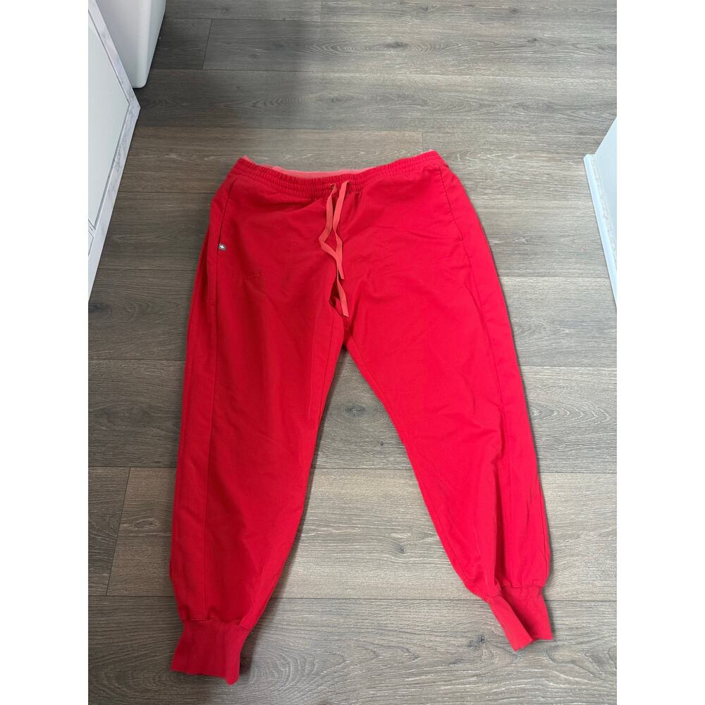 Figs Women's Scrub Set in Red and Blue - Picture 5 of 7